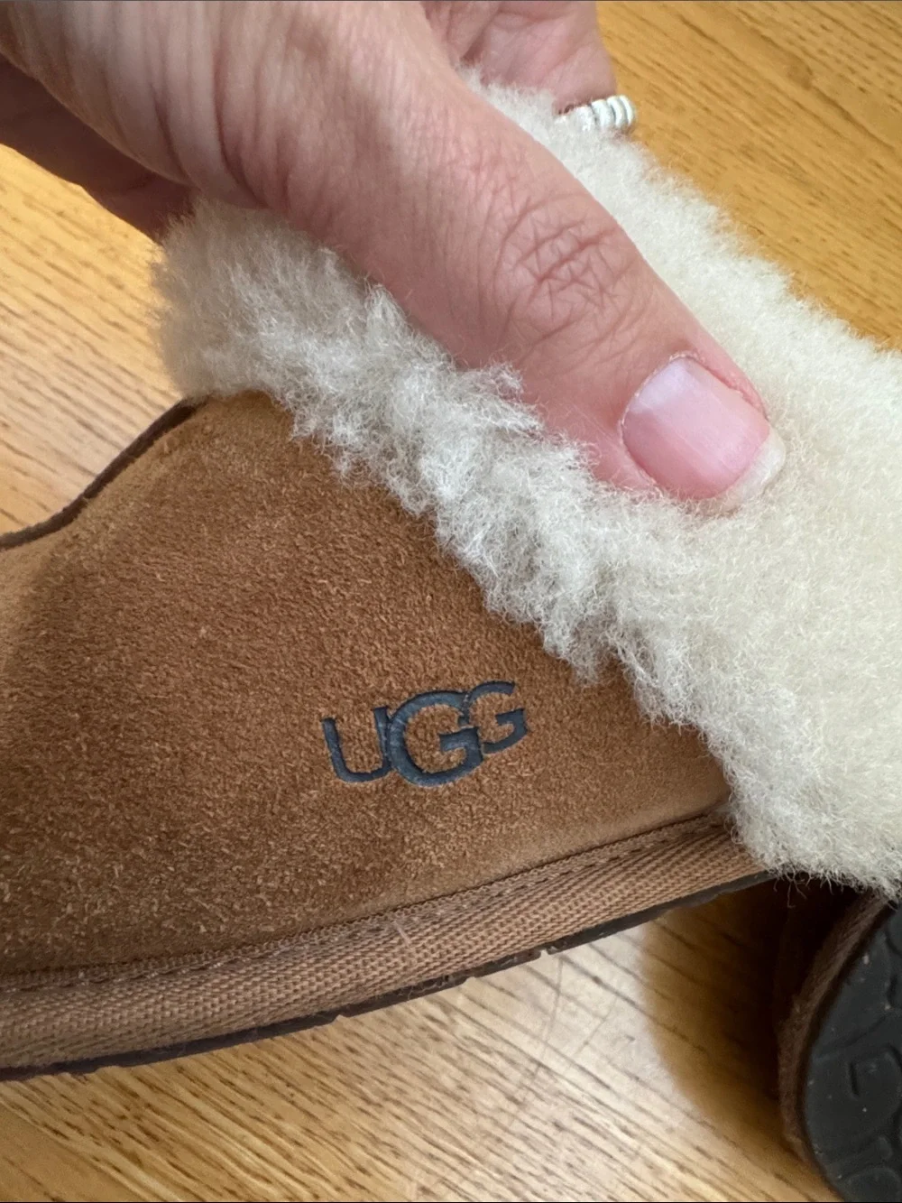 UGG Kids Chestnut Suede Slippers with Cream Shearling Cuff